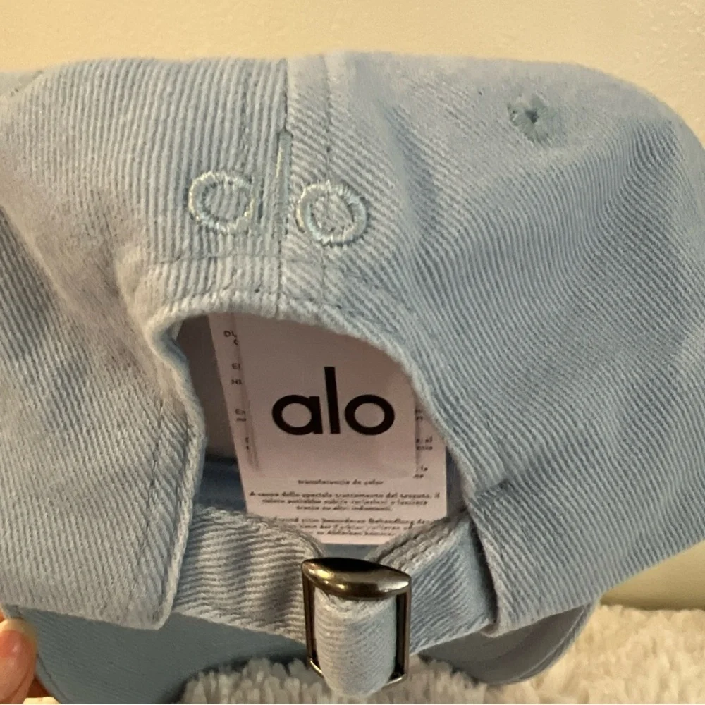 Authentic Alo Yoga Washed Off-Duty Cap in Light Denim🧢
